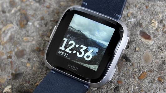Riproduci audiolibri su Fitbit Smartwatch